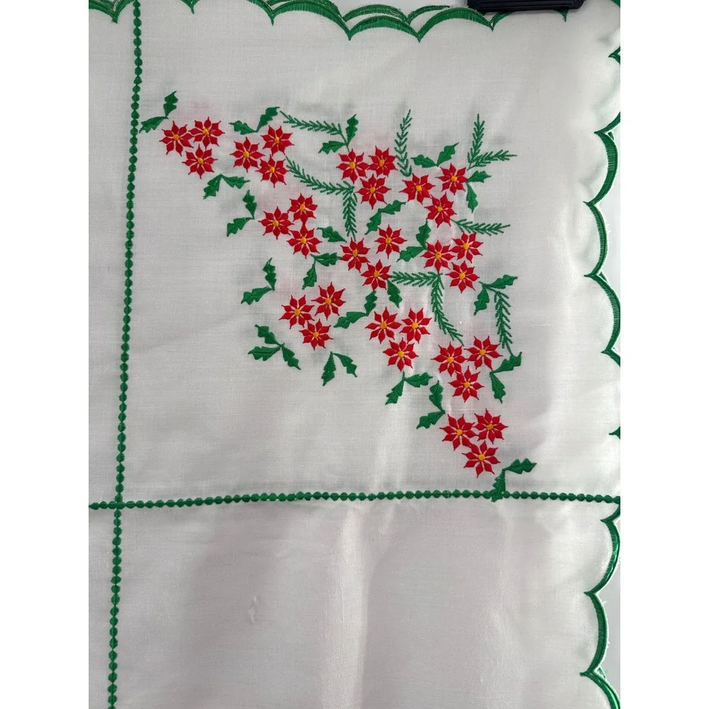 Tablecloth Placemat Napkin Coaster Poinsettia Christmas Embroidered Scallop